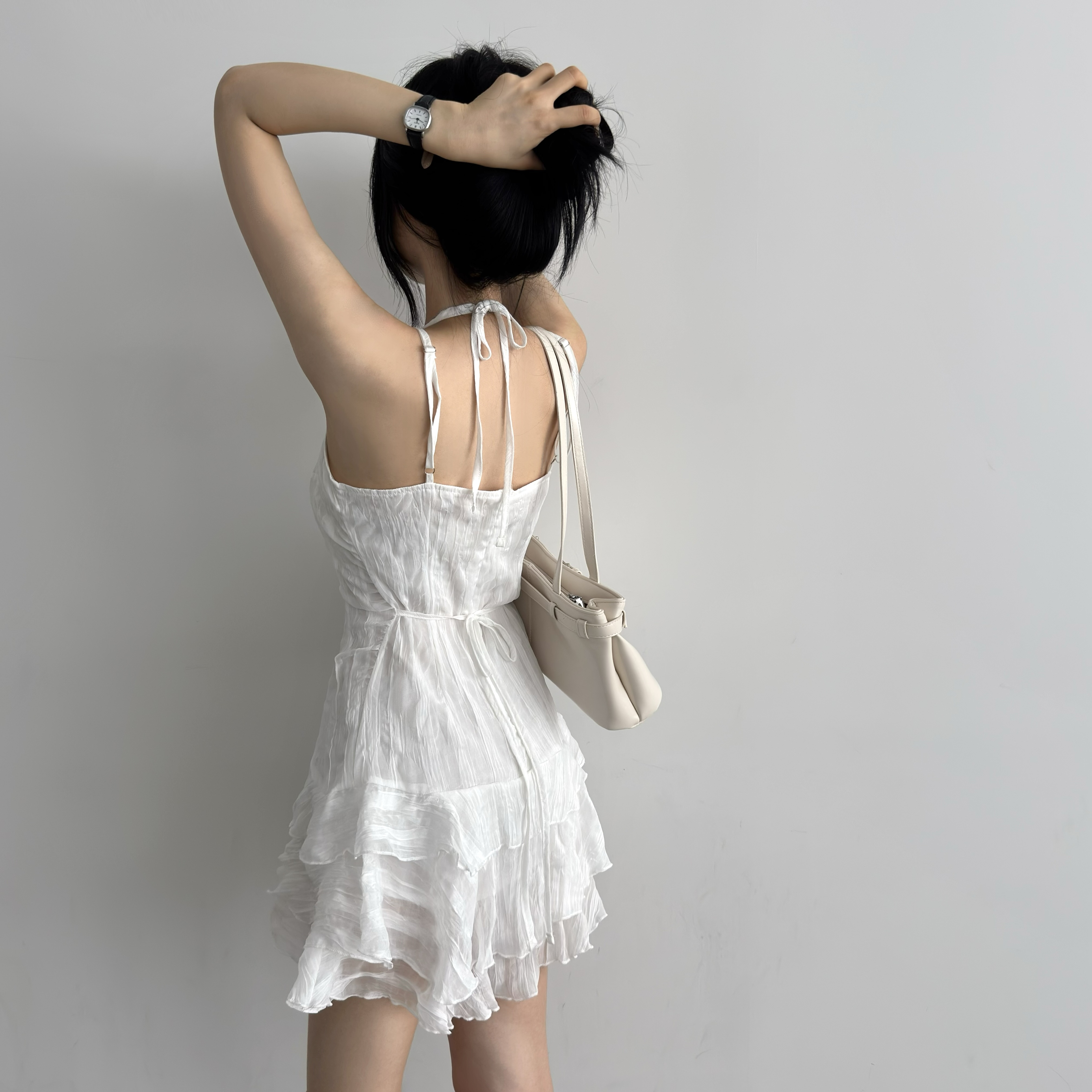 브이넥 리본 스트랩 캉캉 러플 나시 체크 프릴 미니 원피스 이미지 7