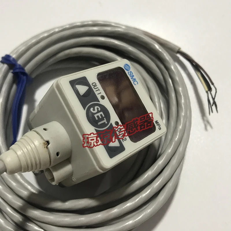 SMC 디지털 압력 스위치 센서 ISE40-W1-30L-M W1-30L W1-30 W1-30-M