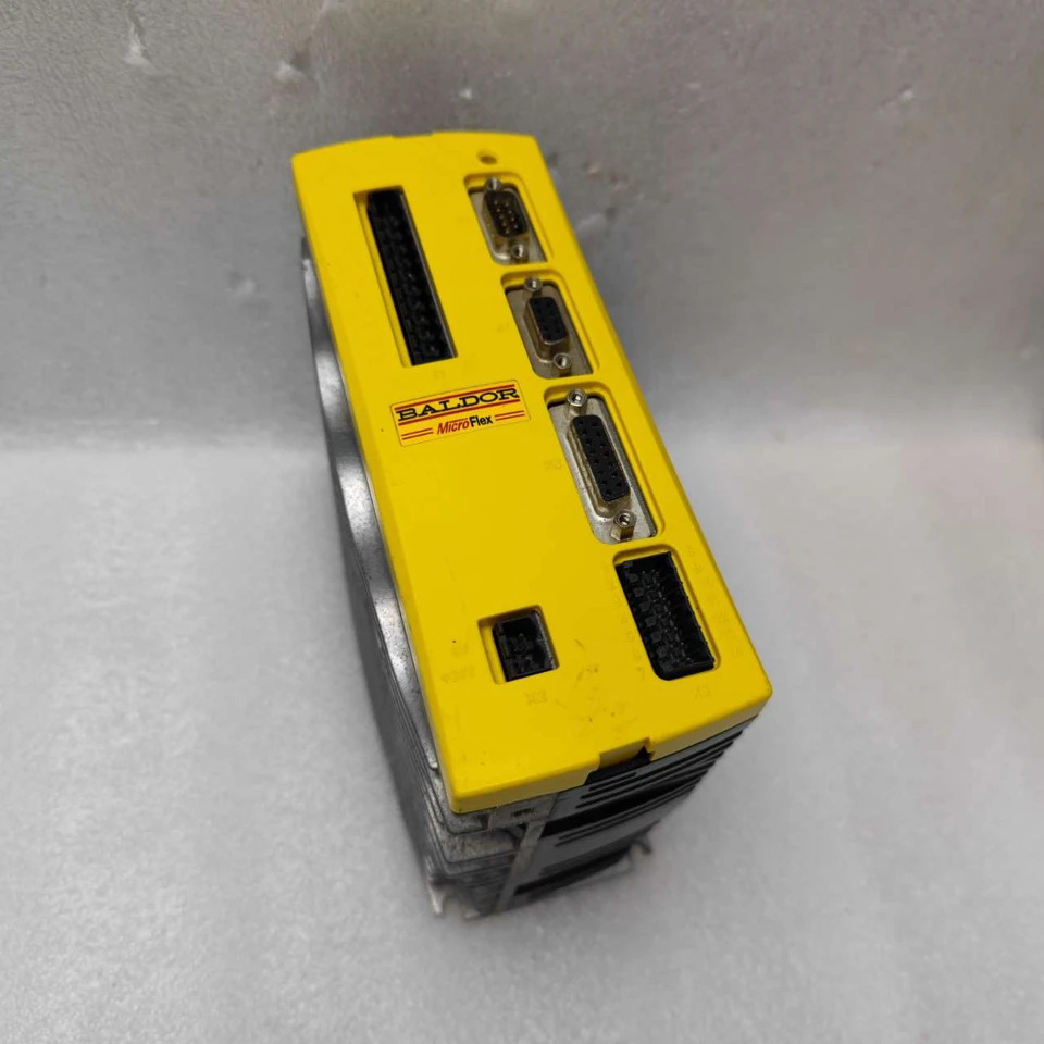 오리지널 서보 드라이버 FMH2A03TR-EN23Z