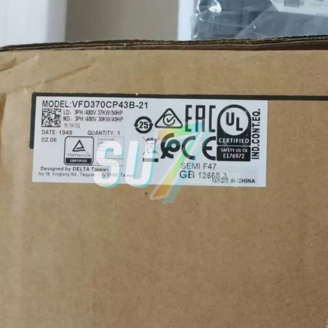 VFD370CP43B-21 새 형 인버터