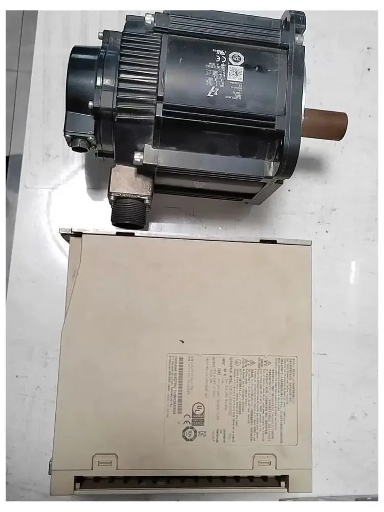 리퍼 SGD7S-180A00A002 서보 드라이버 OK