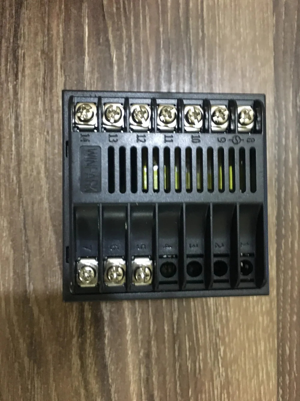 Winpark 8-DTl110-c751-x foxb-d111-11130 Changzhou Huibang 온도 컨트롤러 교체