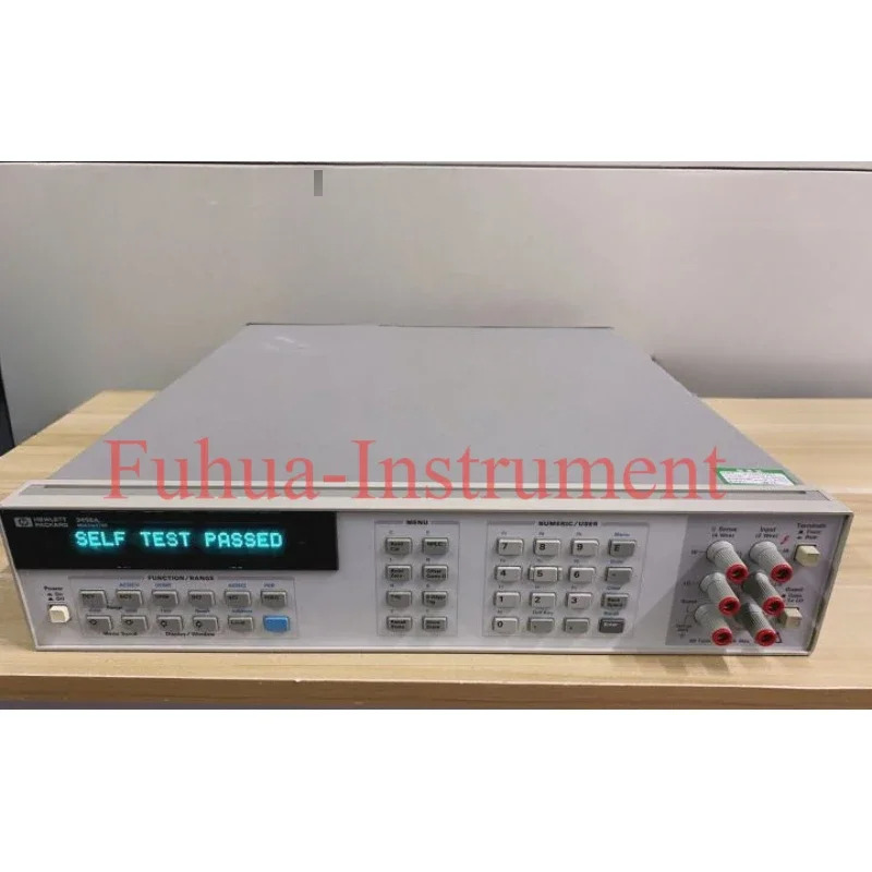 1 PC Keysight/Agilen 3458A 8 1/2 디지털 멀티미터옵션 001.002 포함