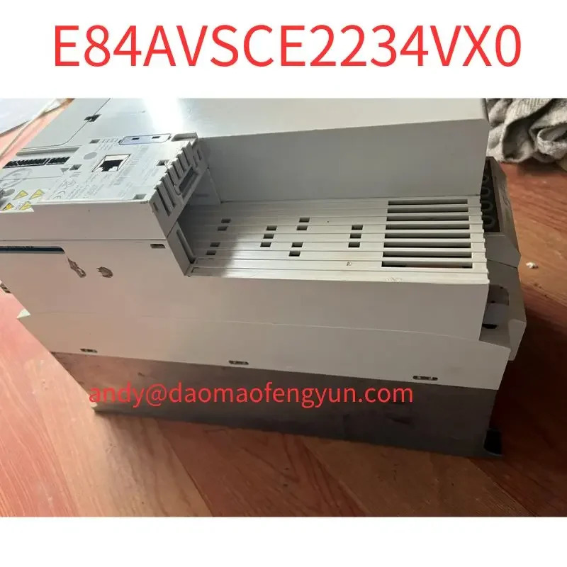 리퍼 주파수 변환기 E84SCE2234VX0 OK