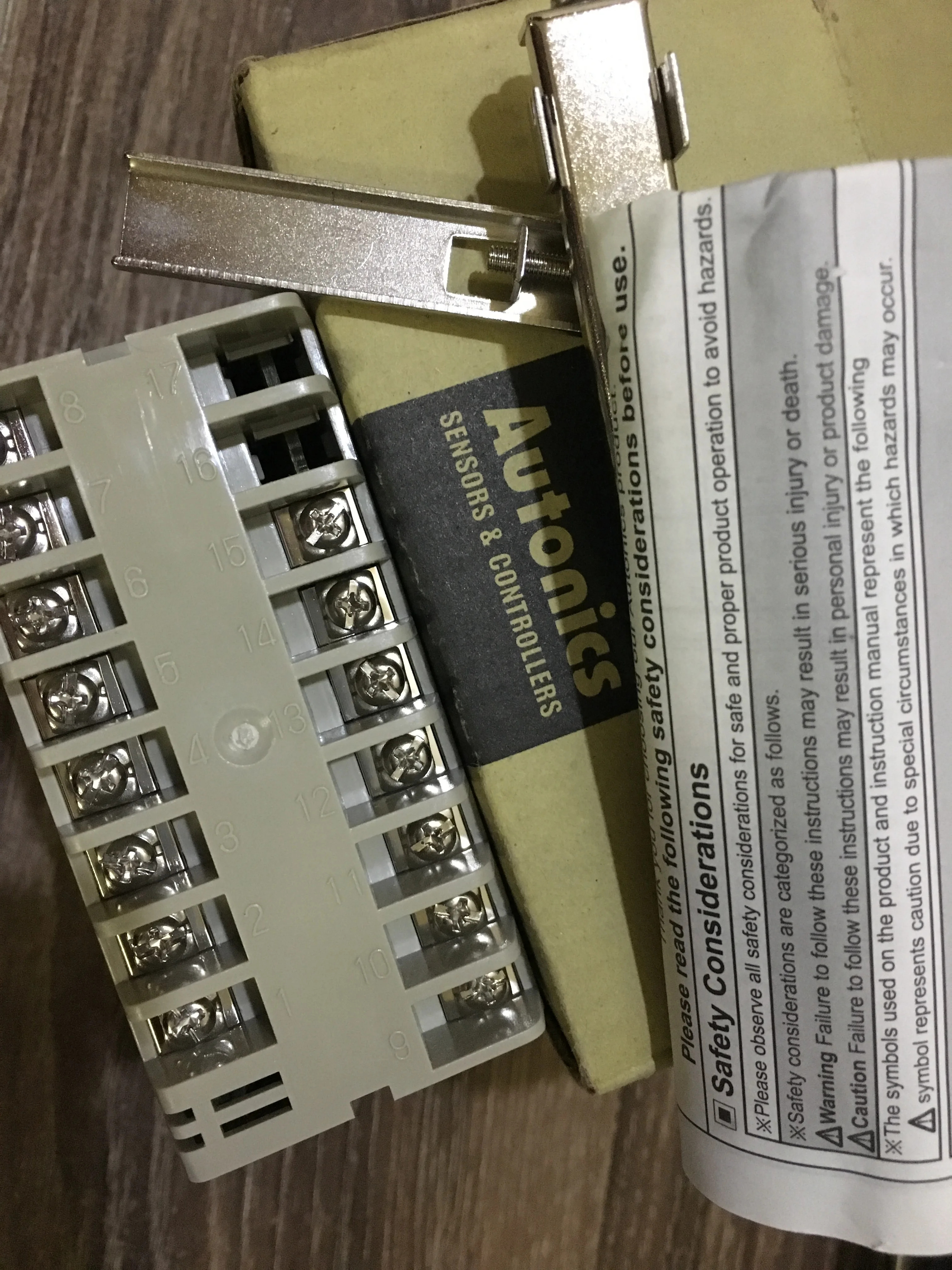 오리지널 TZ4W-24R 오토닉스 온도 조절기 컨트롤러