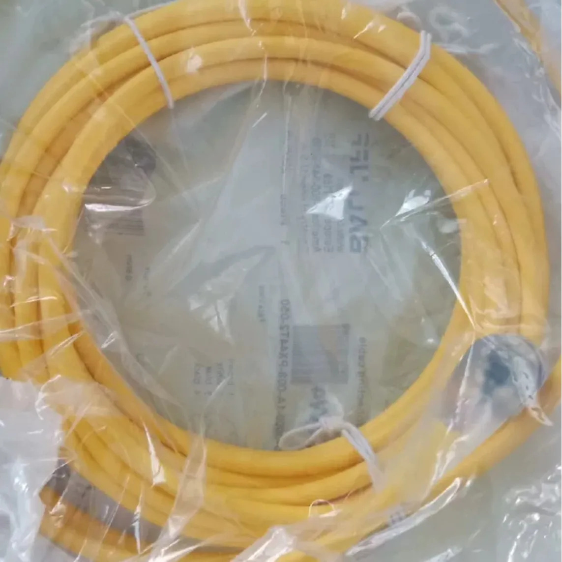 BCC05W4 BCC M425-0000-1A-008-PX44T2-050 케이블