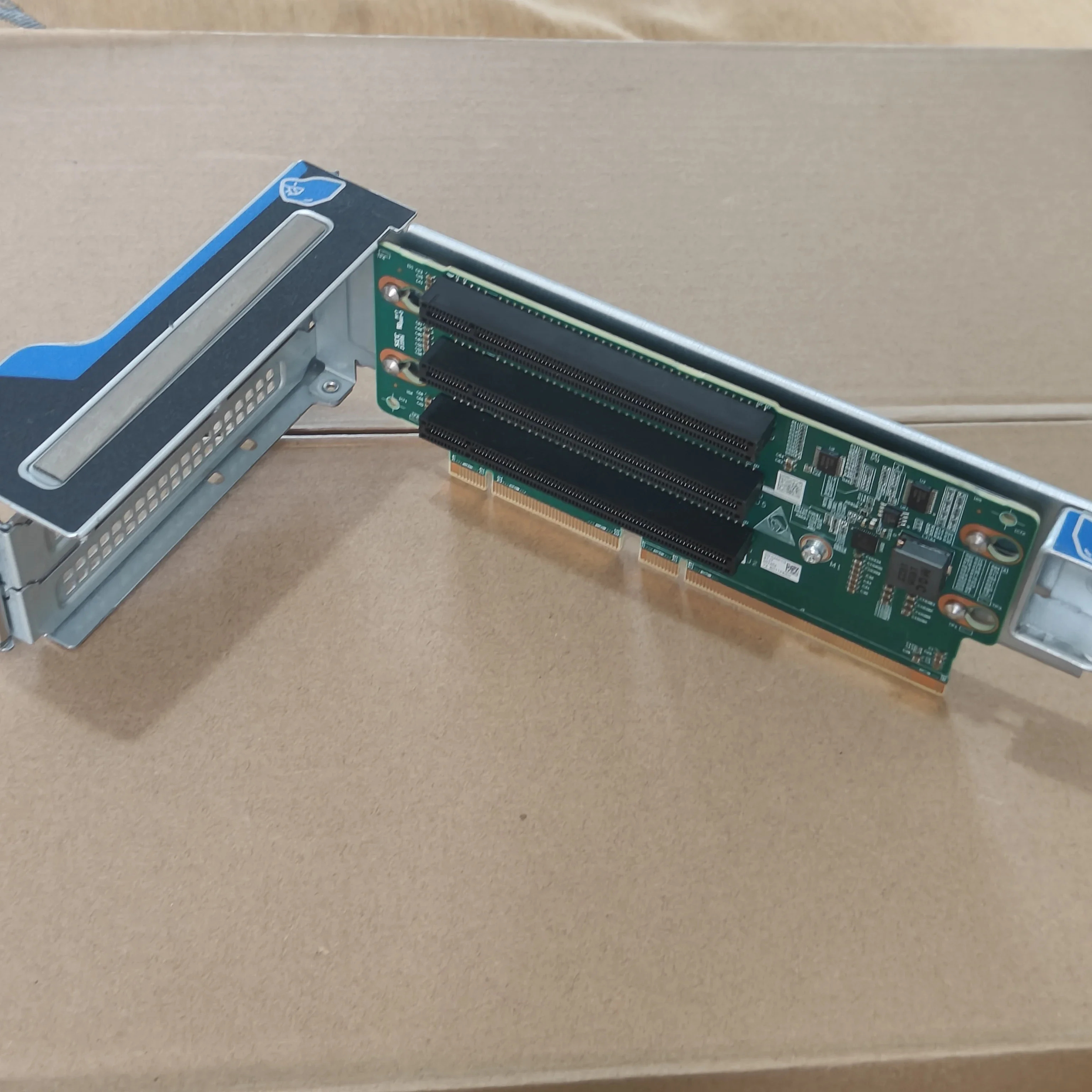 Huawei호환 2288v5 5288v5 PCI-E X8 X16 3 확장 슬롯 그래픽 카드 서버 지원