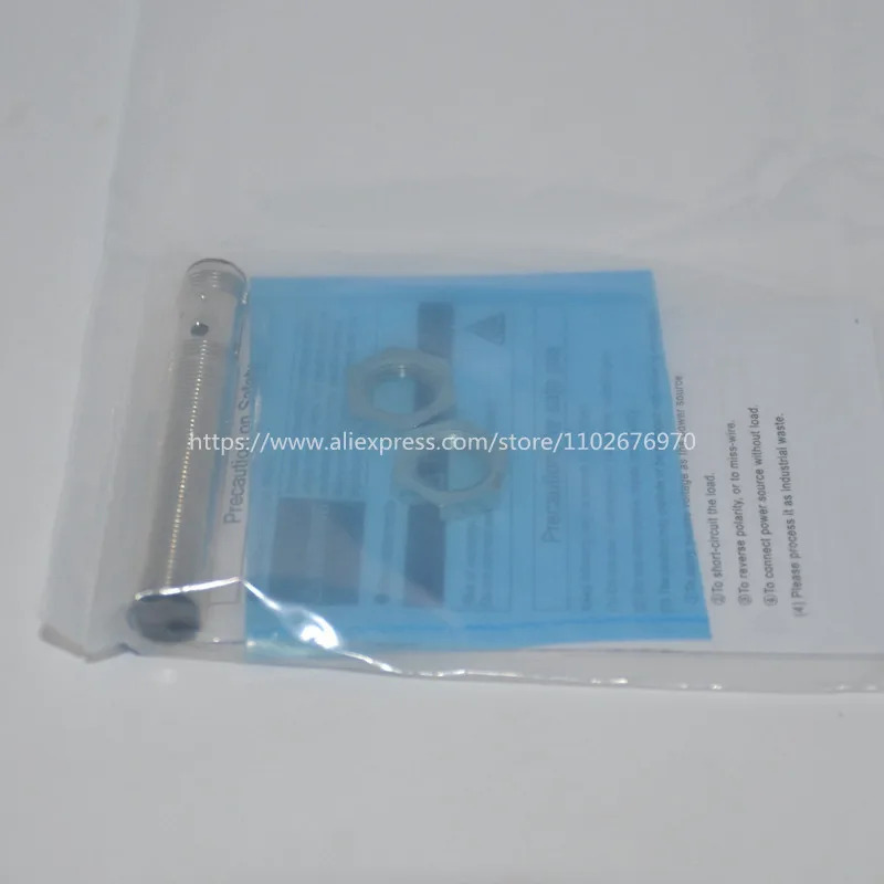 E2B-M12LS04-M1-C1 E2B-M12LS04-M1-B1 E2B-M12LS04-M1-C2 스위치 3 개
