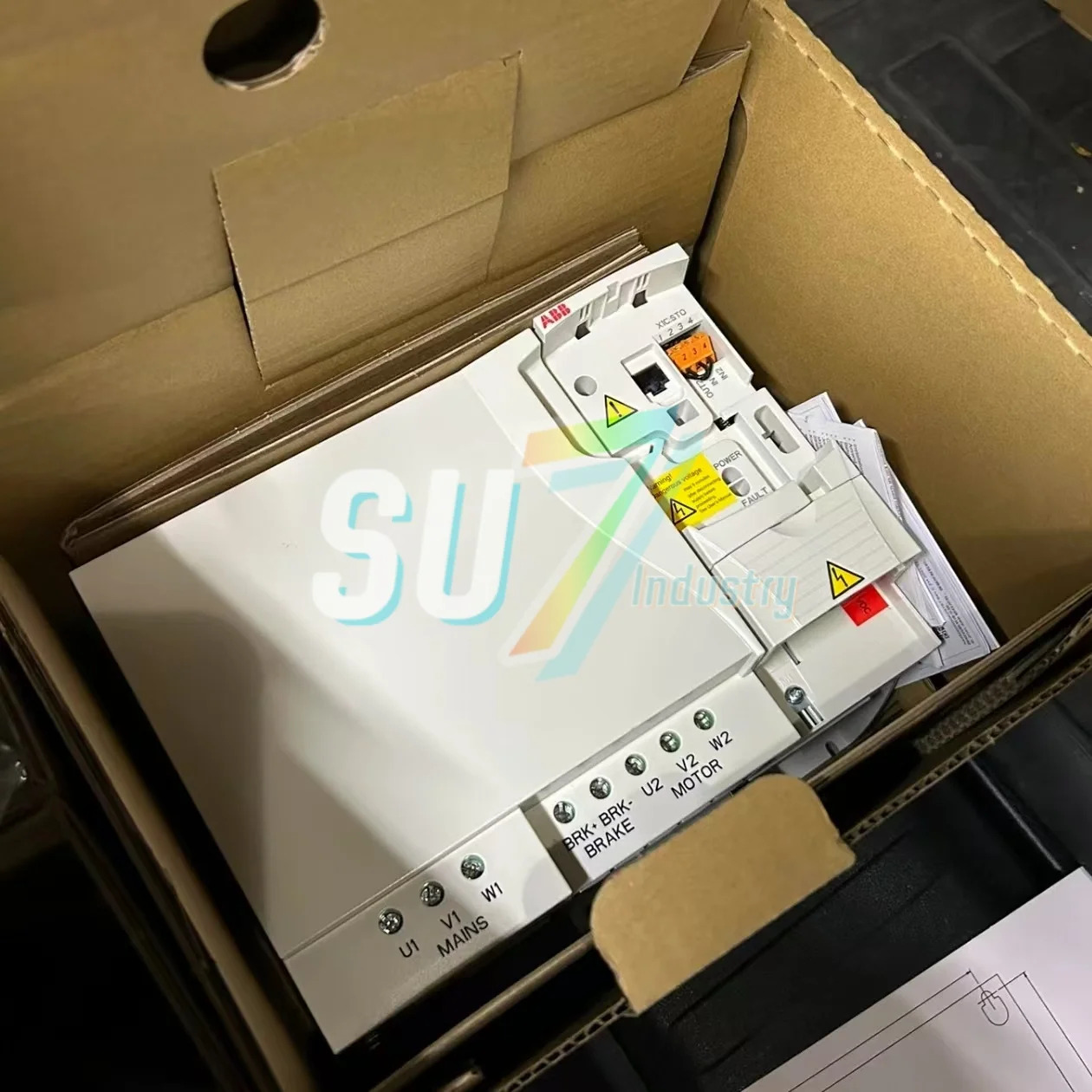 주파수 변환기 ACS355-03E-38A0-4 ACS355-03E-44A0-4 새