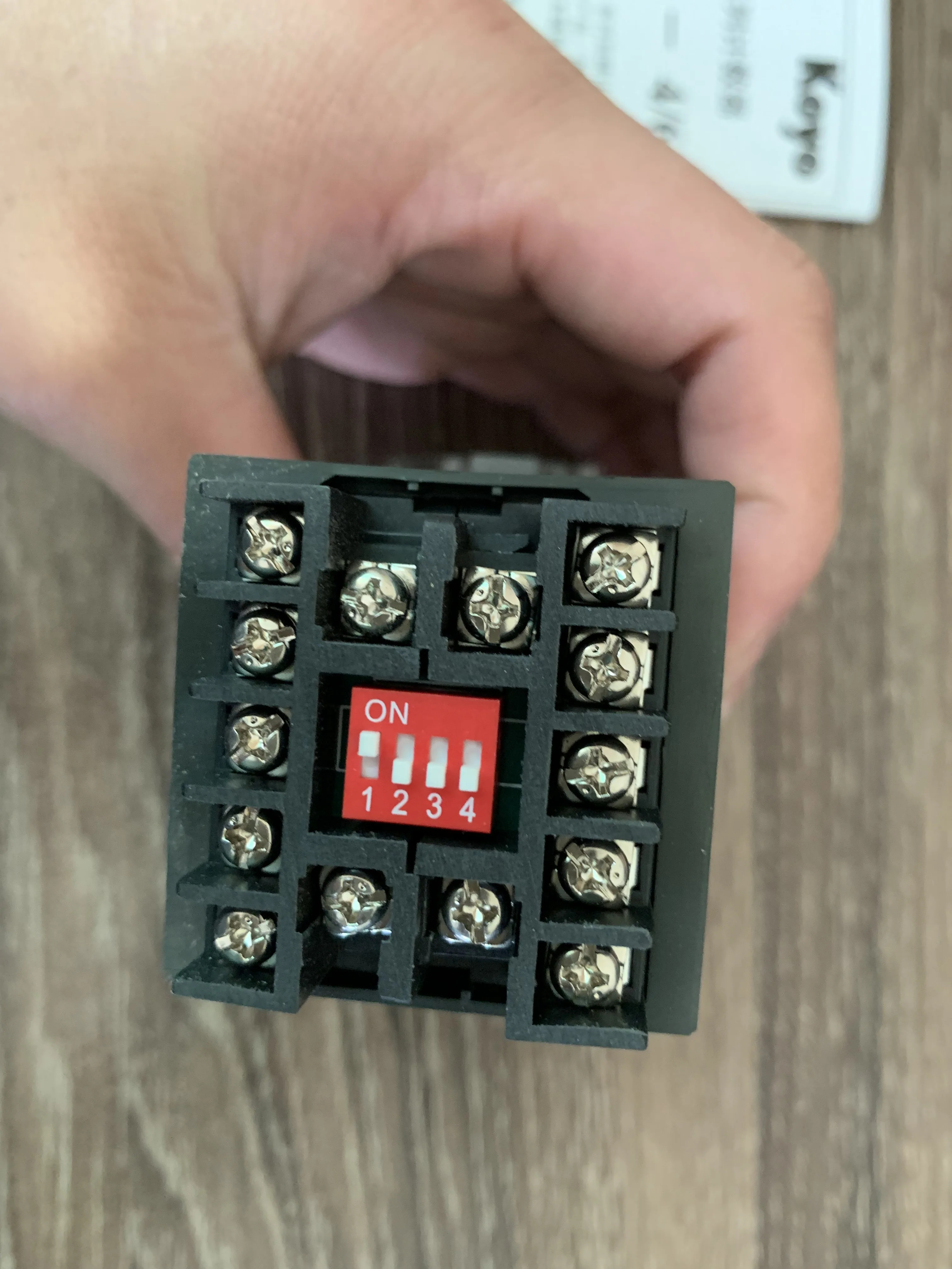 전카운터 KC01-4WR 릴레이 트랜지스터 출력 Koyo 100V-240V 오리지널 프리셋 신