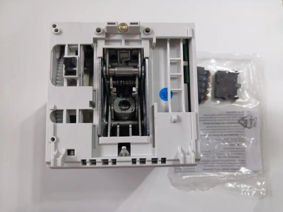 Ones 차단기 NZM2-XR208-240AC 신