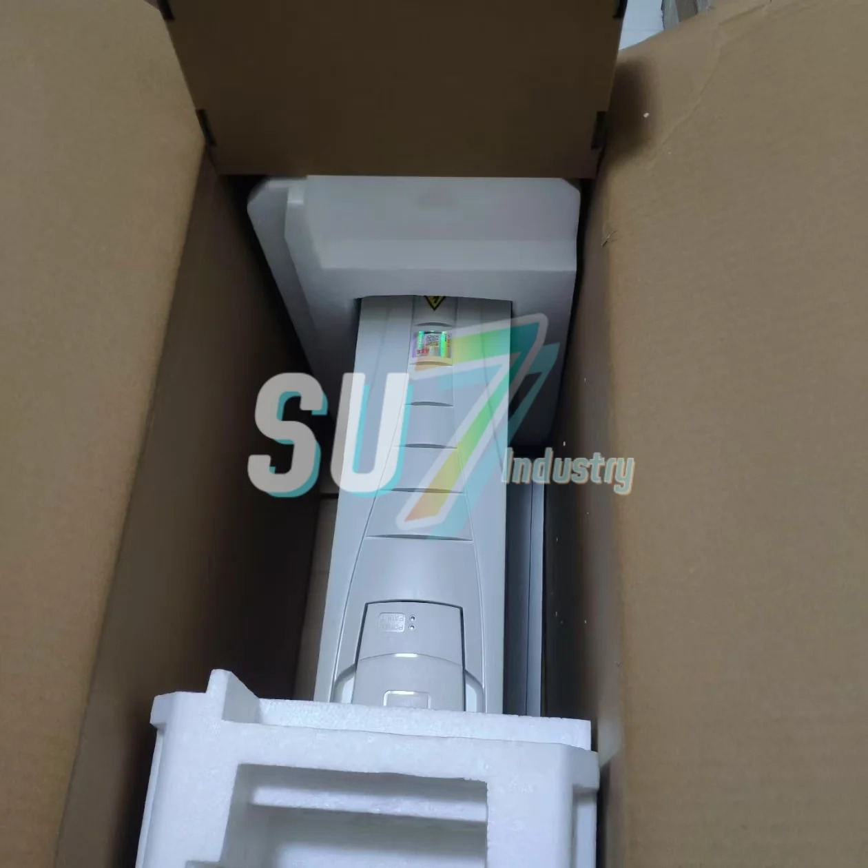 주파수 변환기 ACS510-01-017A-4 ACS510-01-025A-4 신규