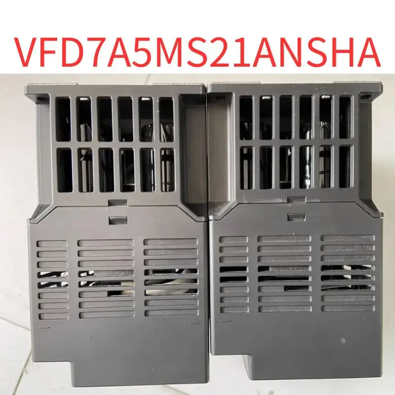 리퍼 VFD7A5MS21ANSHA 인버터 220V/1.5kw OK