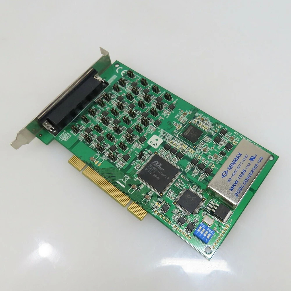 어드밴텍 데이터 캡처 카드PCI-1724U REV.A1 14비트 32채널 절연 아날로그 출력 카드