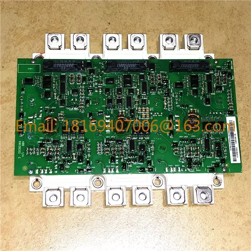 FS450R12KE3/AGDR-71은 외관이 좋습니다FS450R17KE3은 인버터 드라이버 보드를 트리거합니다