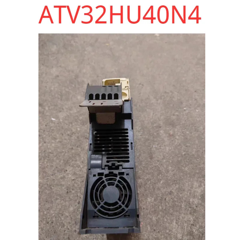 리퍼 OK 인버터 4KW 380V ATV32HU40N4