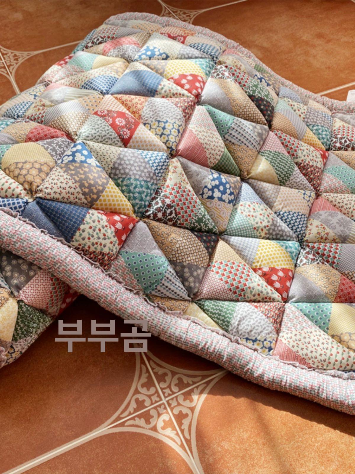 겨울쿠션매트 폭신한 누빔 쇼파패드 양털토퍼 따뜻한 매트 - 상세 이미지 2