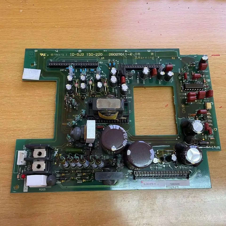 Hitachi 주파수 컨버터 SJ300 시리즈 15/18.5 22KW 파워 보드 ID-SJ3 150-220 2B027011-5