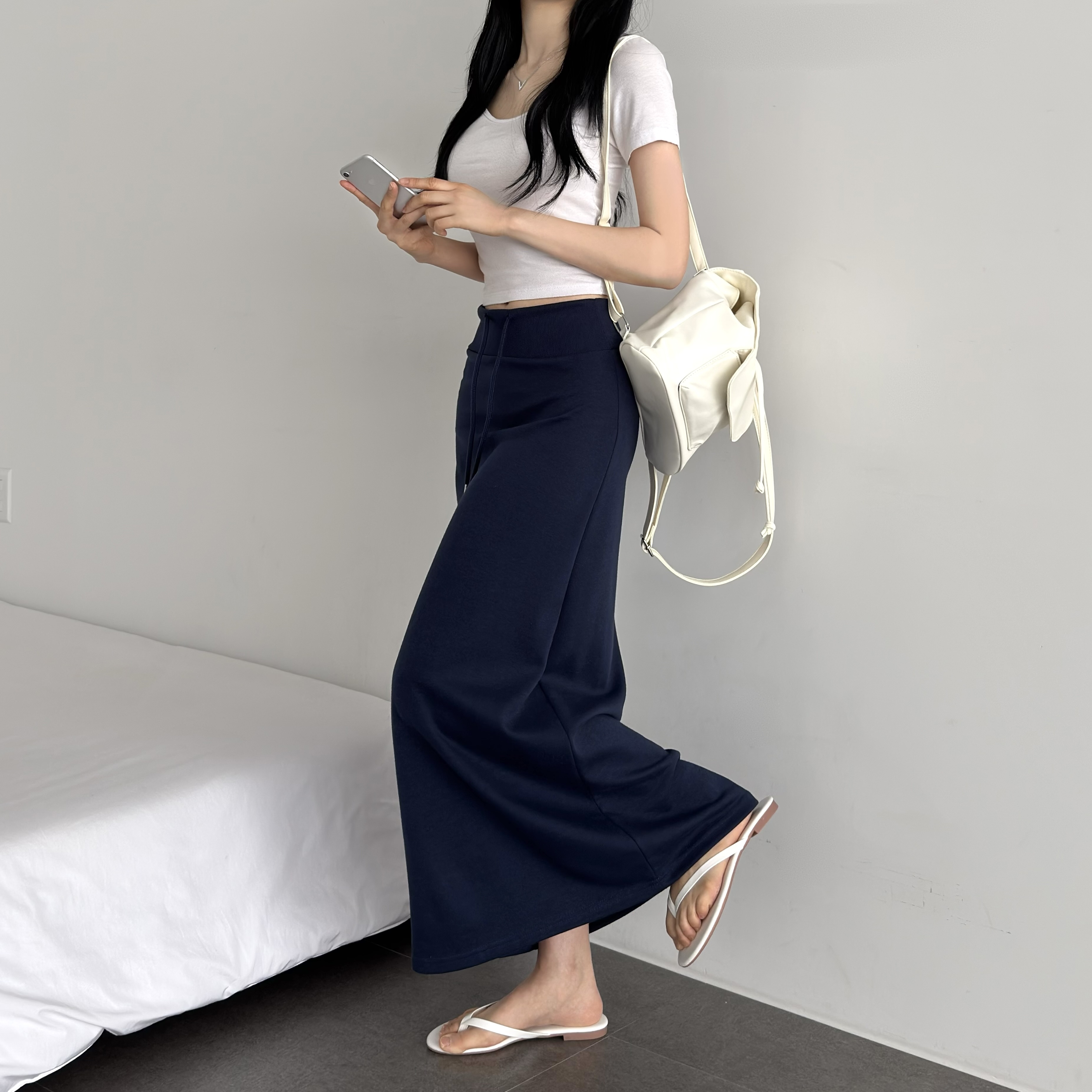 하이웨스트 도톰밴딩 시보리 뱃살커버 A핏 H라인 롱 스커트 트레이닝치마 이미지 6