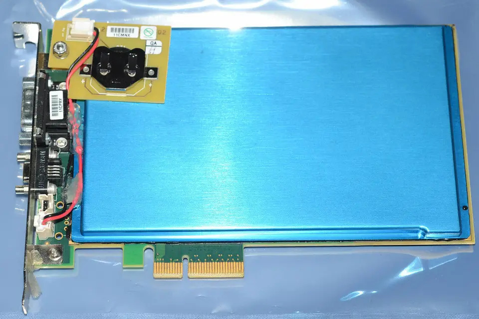 SafeNet 하이엔드 지능형 PCI-E 어댑터 카드 VBD-04-0303