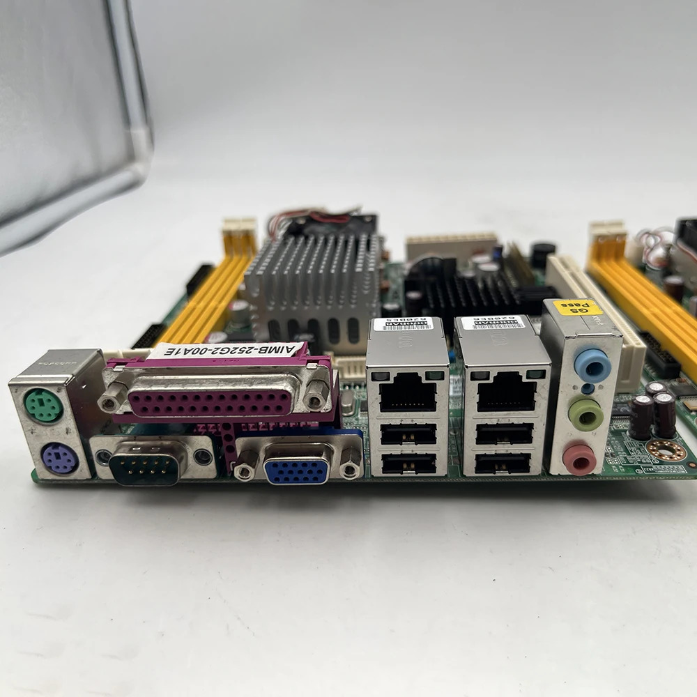 어드밴텍 산업Mini-ITX 마더보드 AIMB-252 AIMB-252G2 AIMB-252G2-00A1E듀얼 네트워크 포트가 CF 카드 지원
