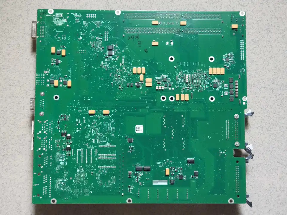 마더보드 A5E03551173-1 HMI IPC477C A5E03383664 A5E03383660-1 A5E02431066