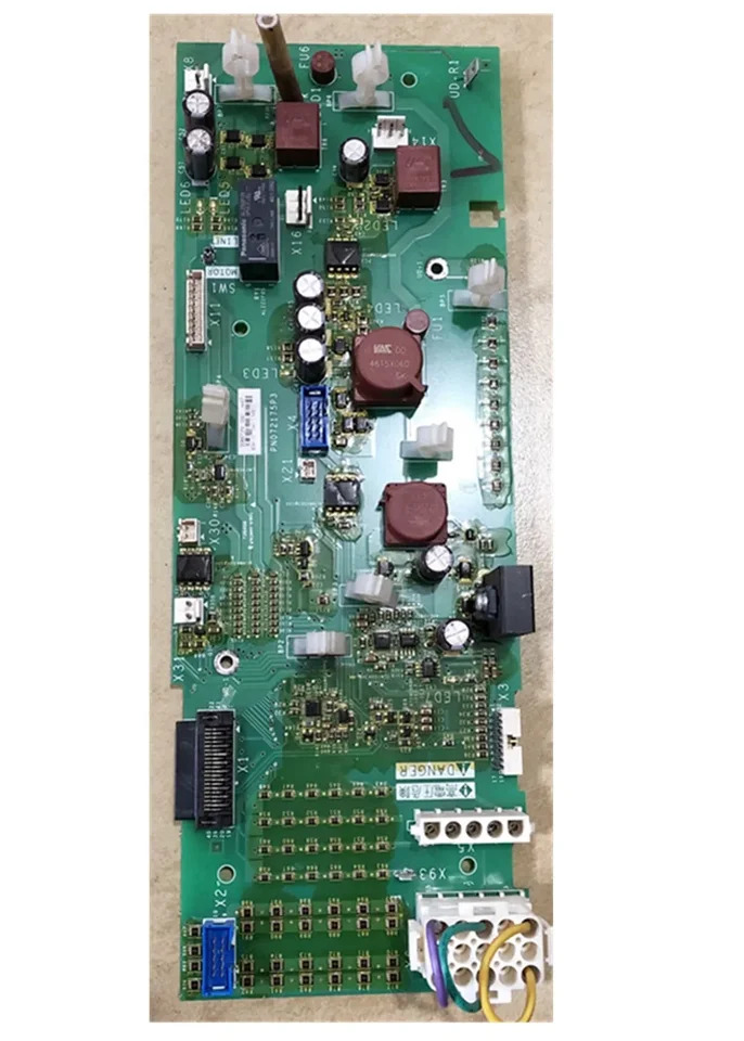 슈나이더 주파수 변환기 ATV61-160KW 또는 ATV71-132KW 감지 보드 VX5A1500 PN072175P3