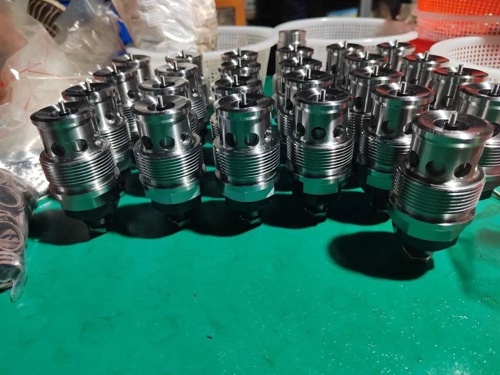 A4VG125---180 고압 릴리프 밸브