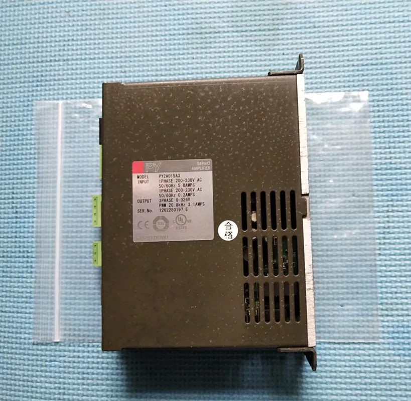 오리지널 서보 드라이버 PY2A015A3