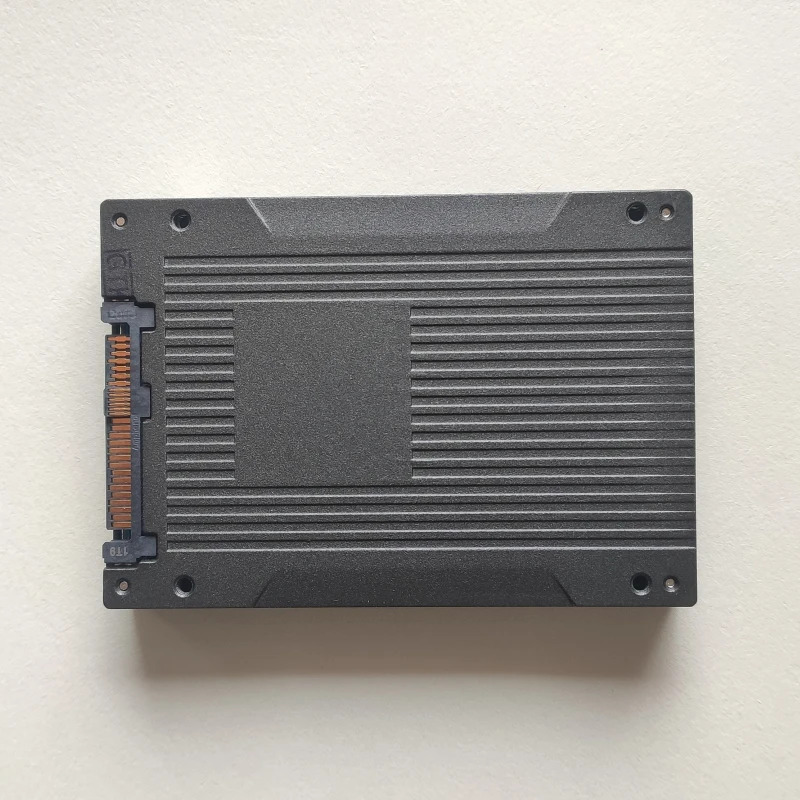 SEDC1000M 1.92TB 960G U.2 NVME SSD