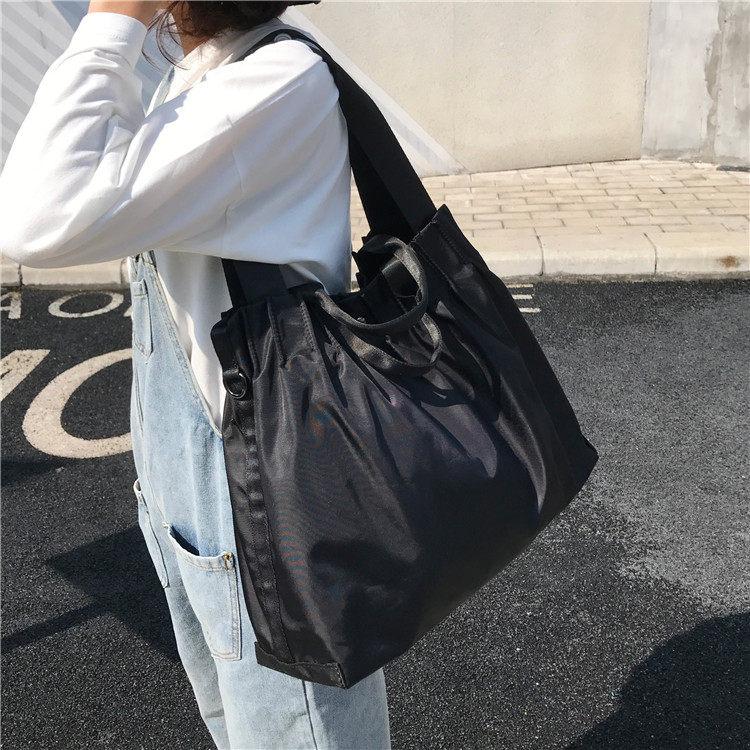 셔링 보부상 롱드레스 가방 나일론 스트랩 우아한 매력적인 고급스러운 숄더백 - 상세 이미지 4