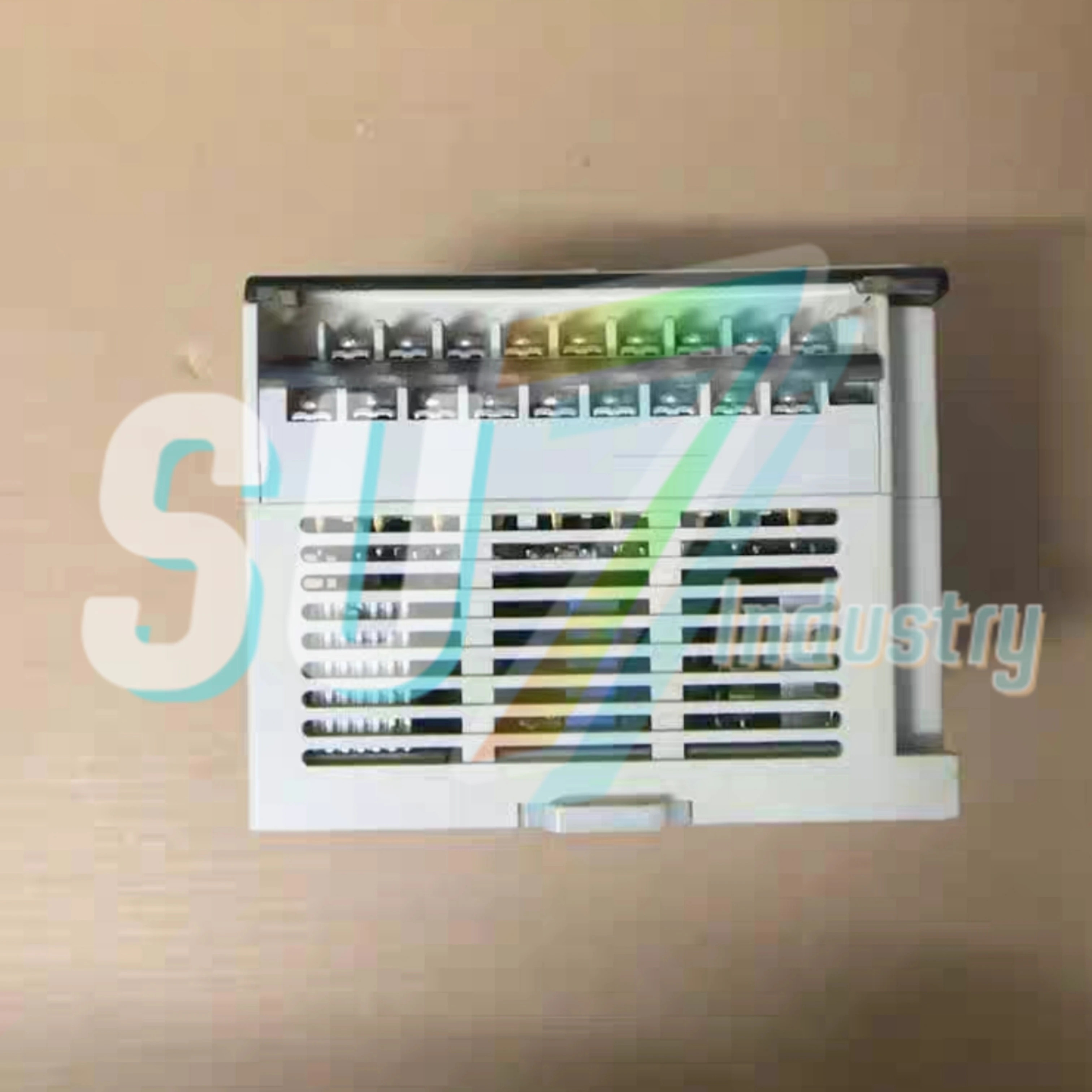 AX1N-14MR-ES AX1N-14MT plc 모듈 원본