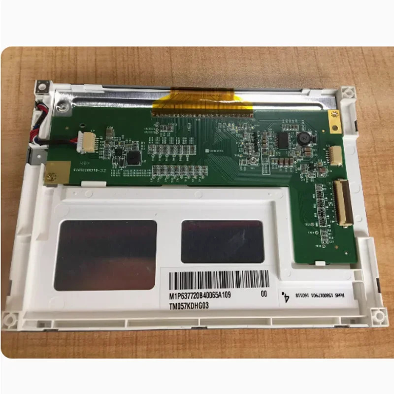 TM057KDHG03 5.7 320x240 LCD 패널