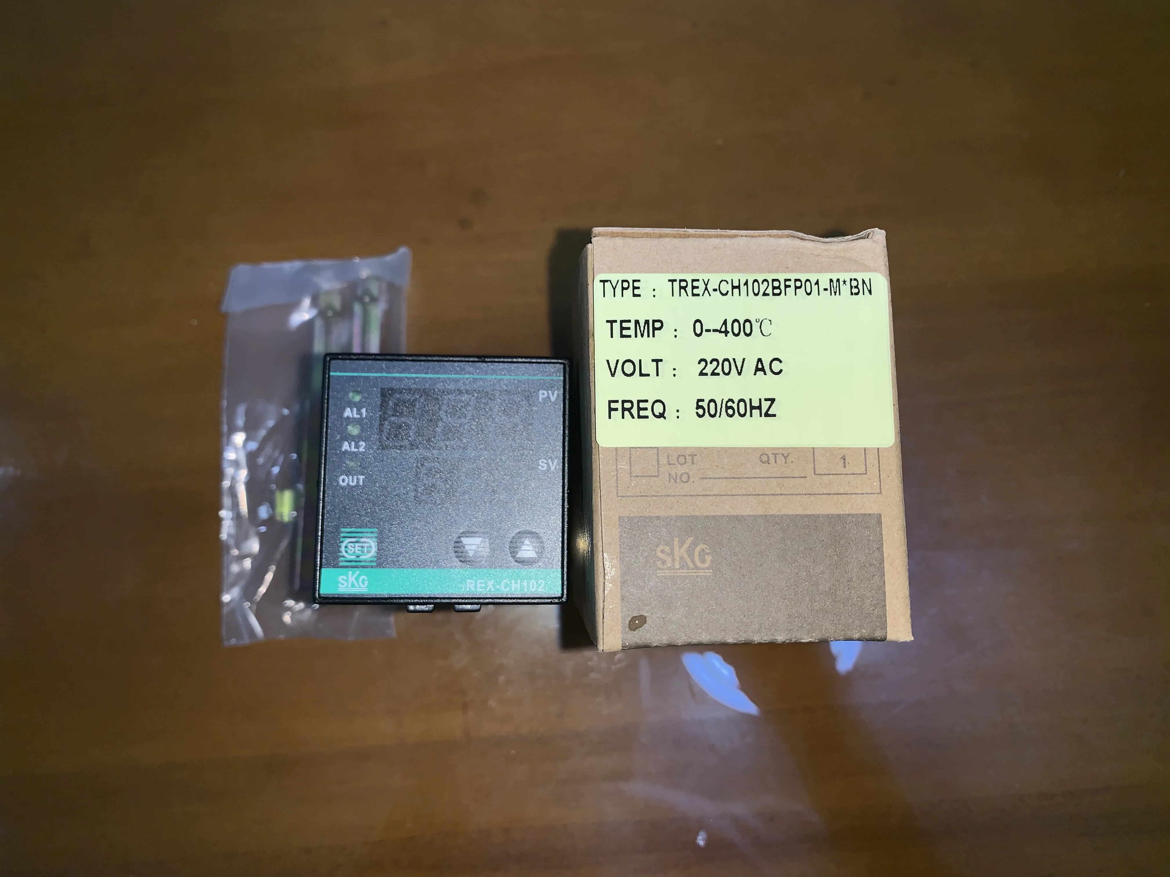 SKG CH102 고정밀 TREX-CH102FP01-mxBN TREX-CH102BFP01-mxBN 보안 온도 컨트롤러 조절기 교체