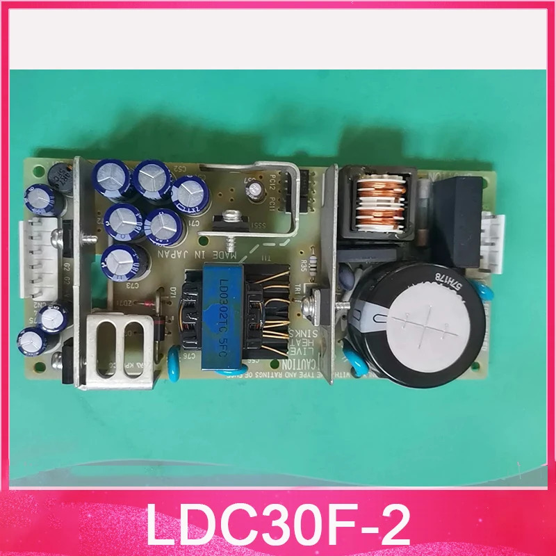전원 공급 산업장비 5V3A15V1A-15V0.3A LDC30F-2
