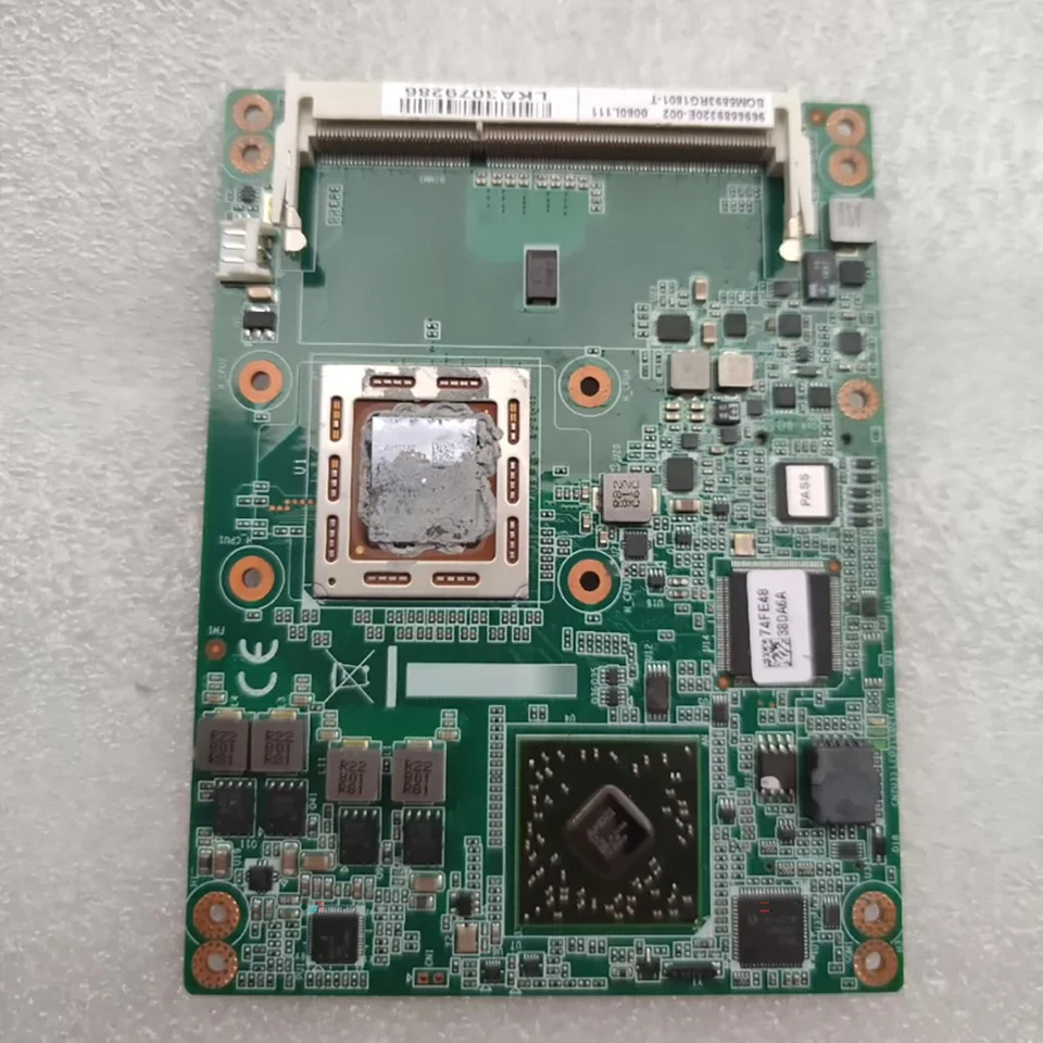 ADVANTECH SOM-5893RG-U7A1E 산업제어 마더보드SOM-5893 A101-2