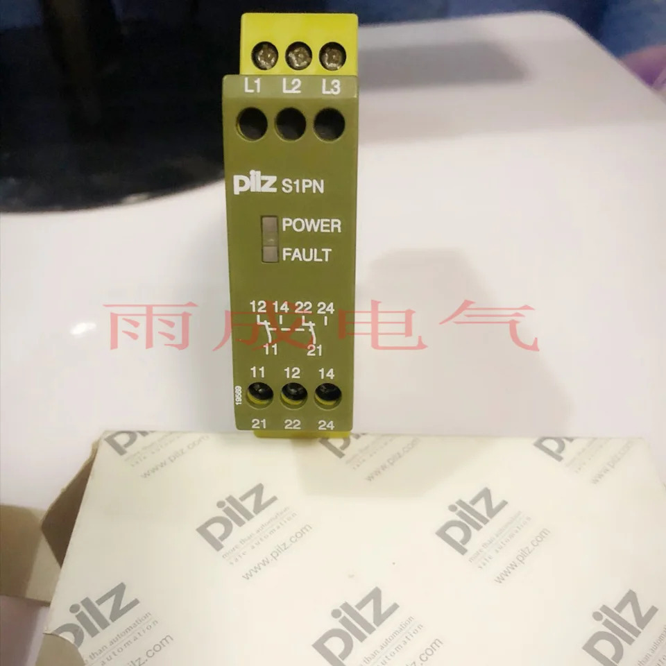 독일 PILZ 릴레이 890210 S1PN 400-500VAC 2C/O 신