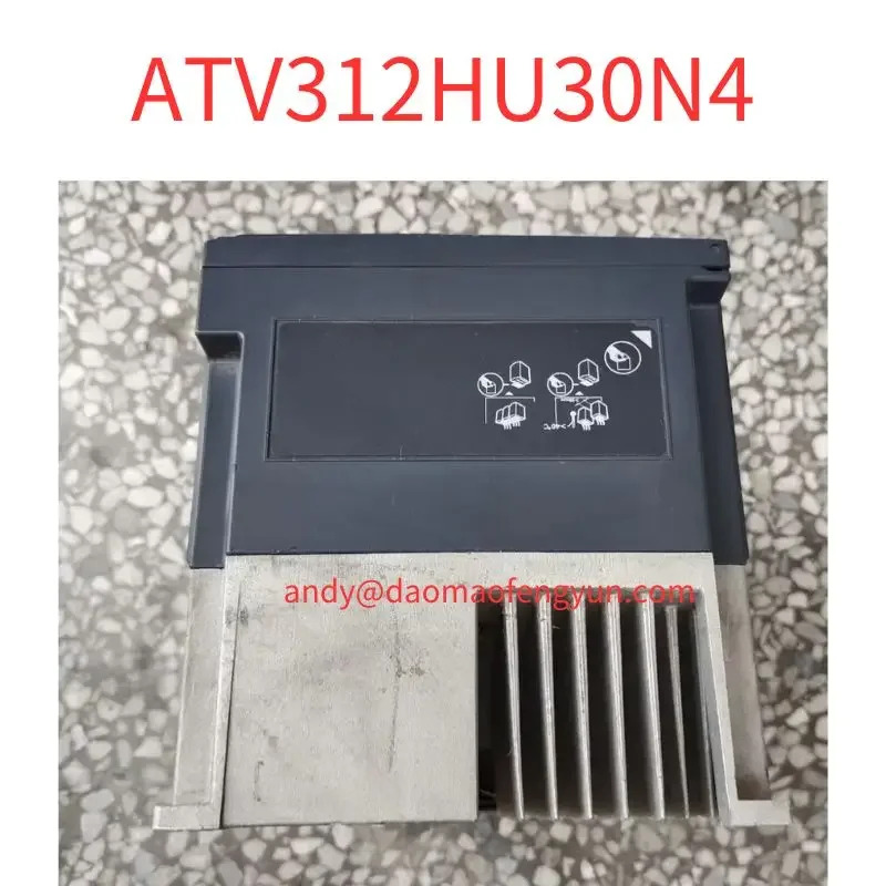 리퍼 주파수 변환기 ATV312HU30N4 OK