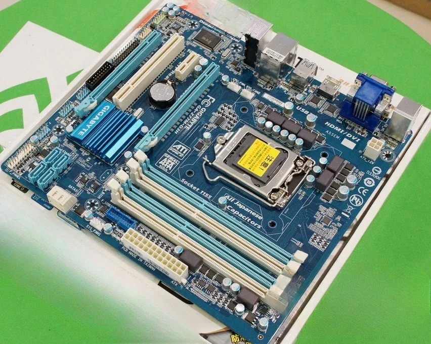 Gigabyte호환GA-Z77M-D3H 1155 핀 Z77 통합 소형 보드USB3.0 SATA3 포함