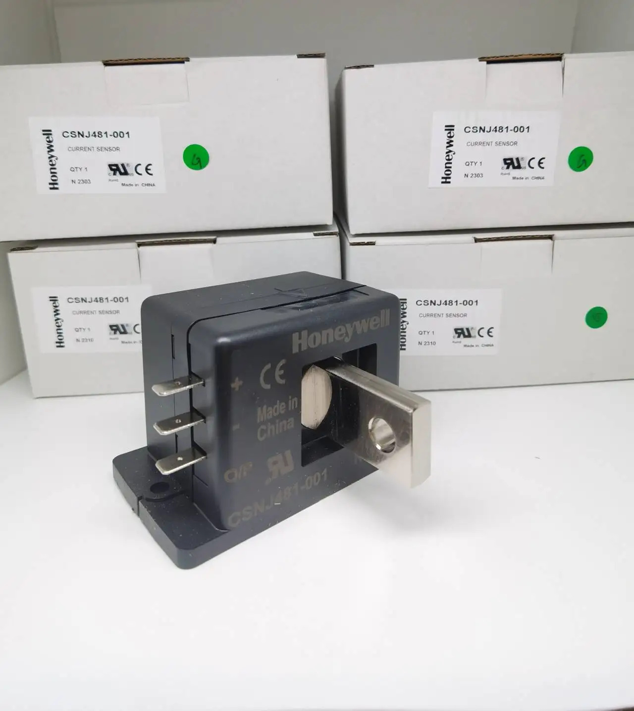 CSNJ481-001 Honeywell 보드 장착 전류센서 /-600 A /-0.5 % 루프 선형