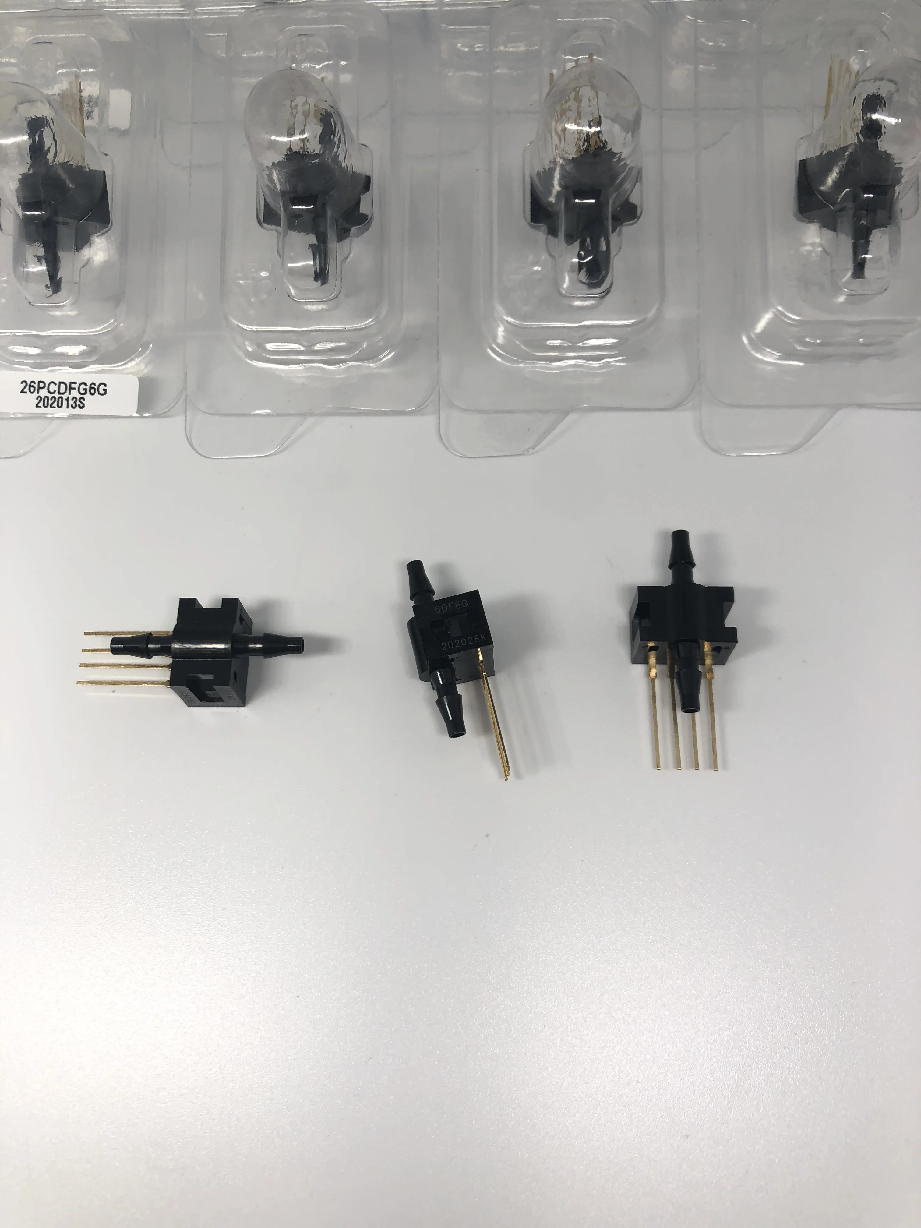 HONEYWELL 26PCDFG6G 보상/비증폭 30psi 압력 범위 불소실리콘 씰 소형 유량 통과 포트