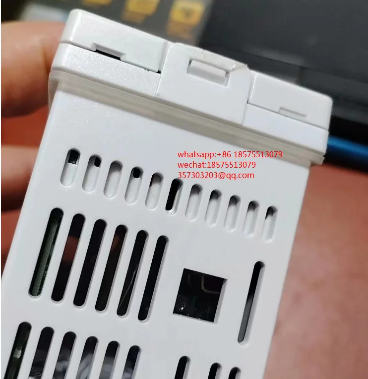 YOKOGAWA UT32A-000-00-00 온도 조절기 UT32A신
