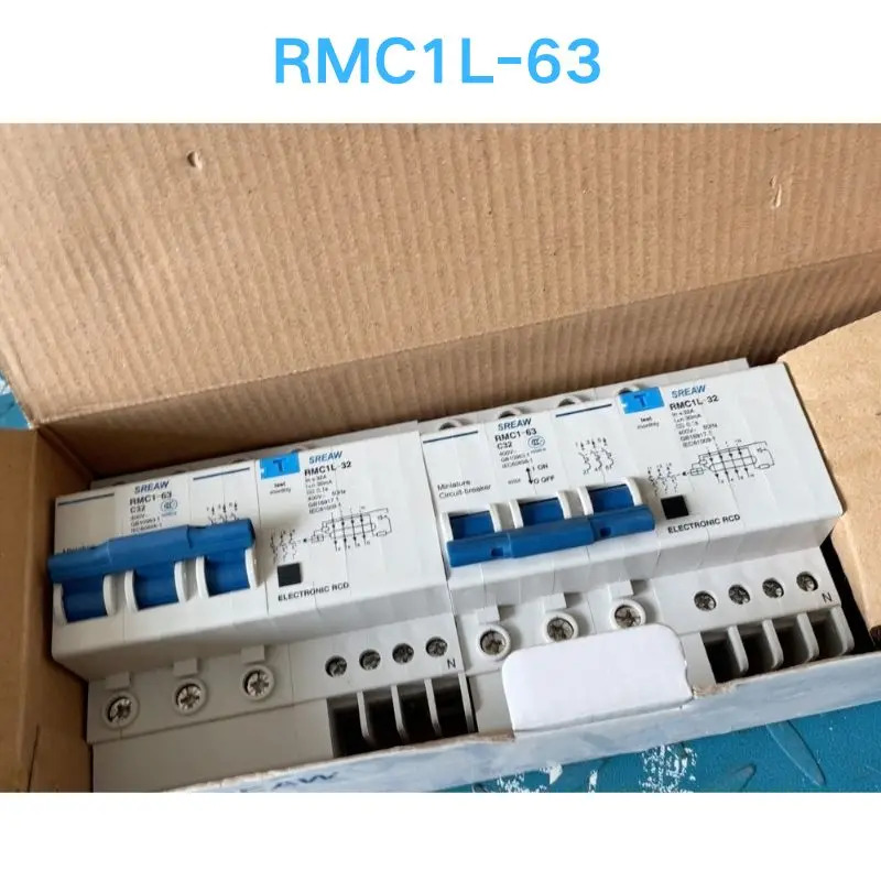 소형 누출 방지 RMC1L-63 3상4 선