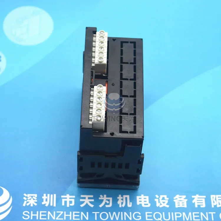 스위스 카를로스 가바치 디스플레이 시계 LDM35HSXL1XXXX 신