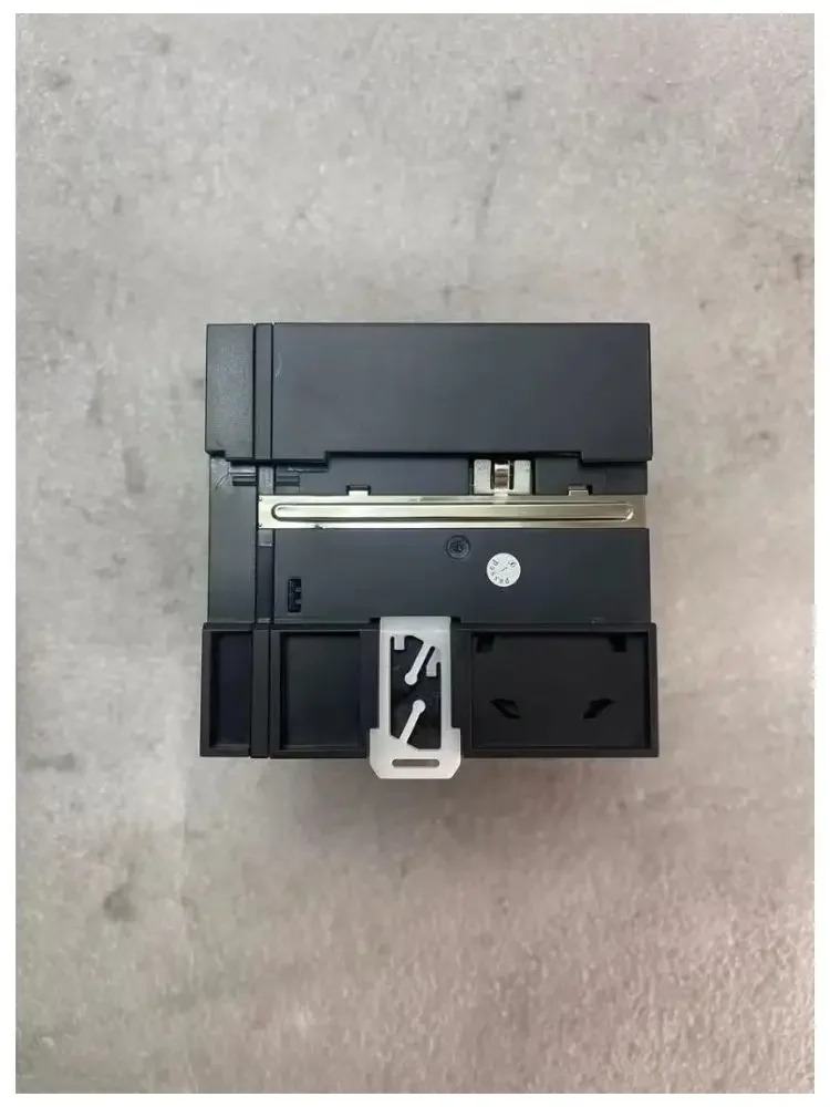 리퍼 H5U-1614MTD PLC OK