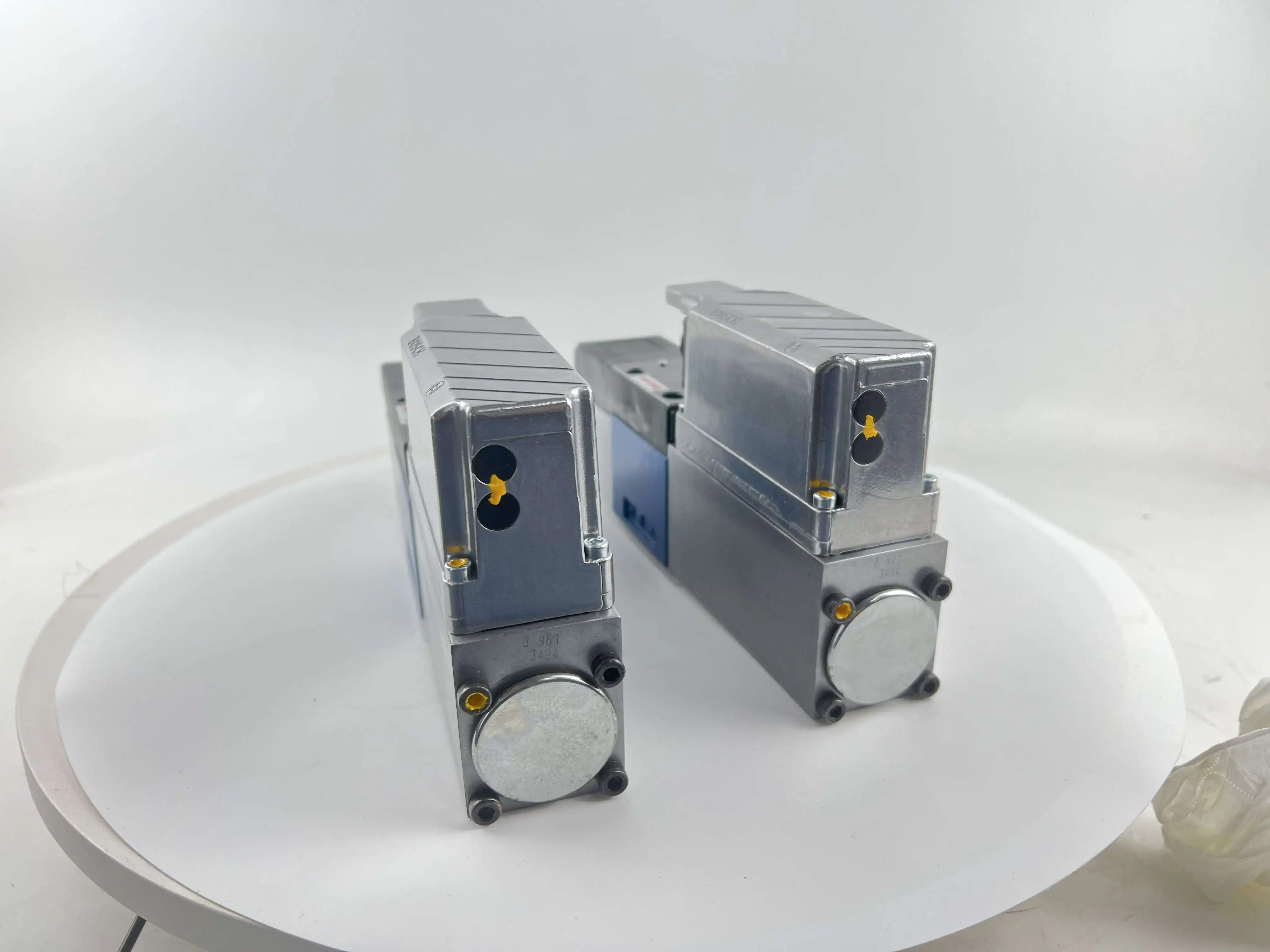 유압 고응답 비례 방향 밸브 4WRPEH 4WRPEH10 4WRPEH10C B100L-2X/G24K0/A1M