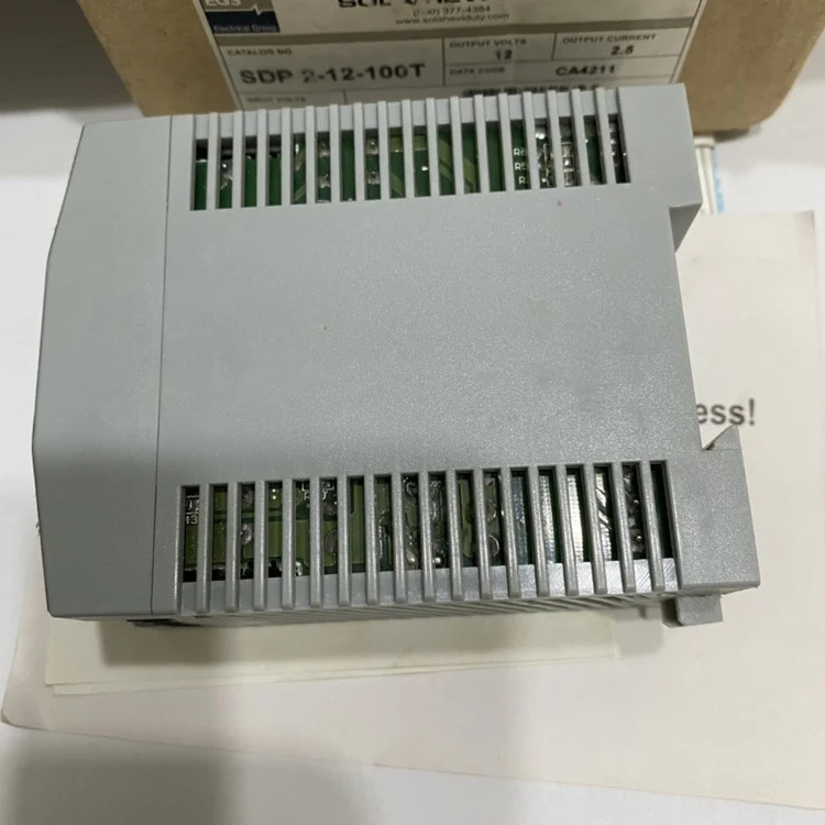 SOLA SDP2-12-100T 레일 장착 전원공급장치 12VDC 2.5A