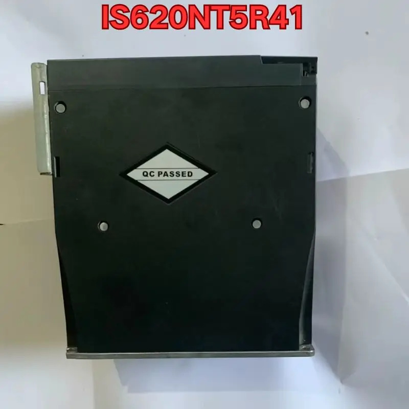리퍼 서보 드라이브 IS620NT5R41작동 상태