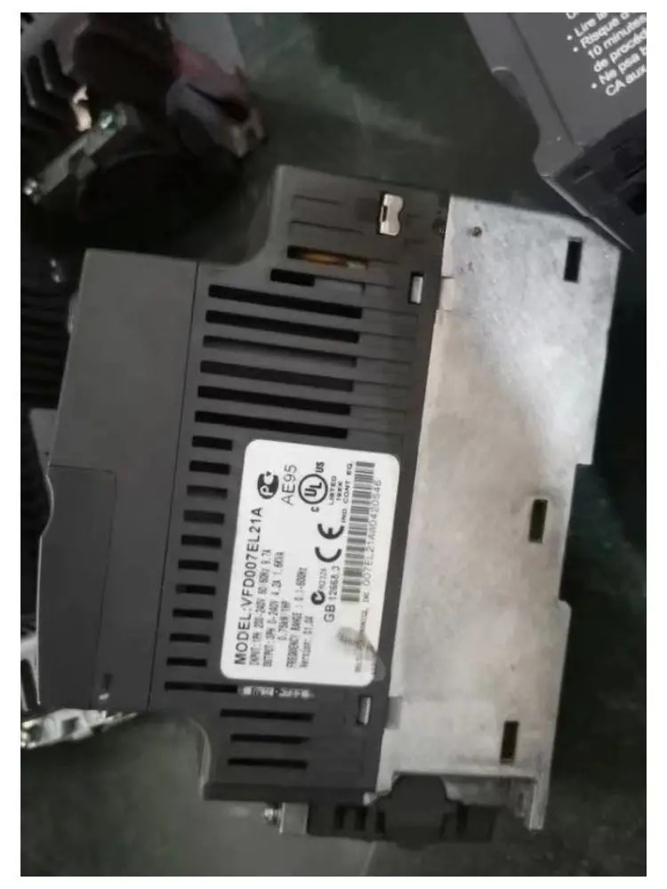 리퍼 VFD007EL21A 인버터 OK