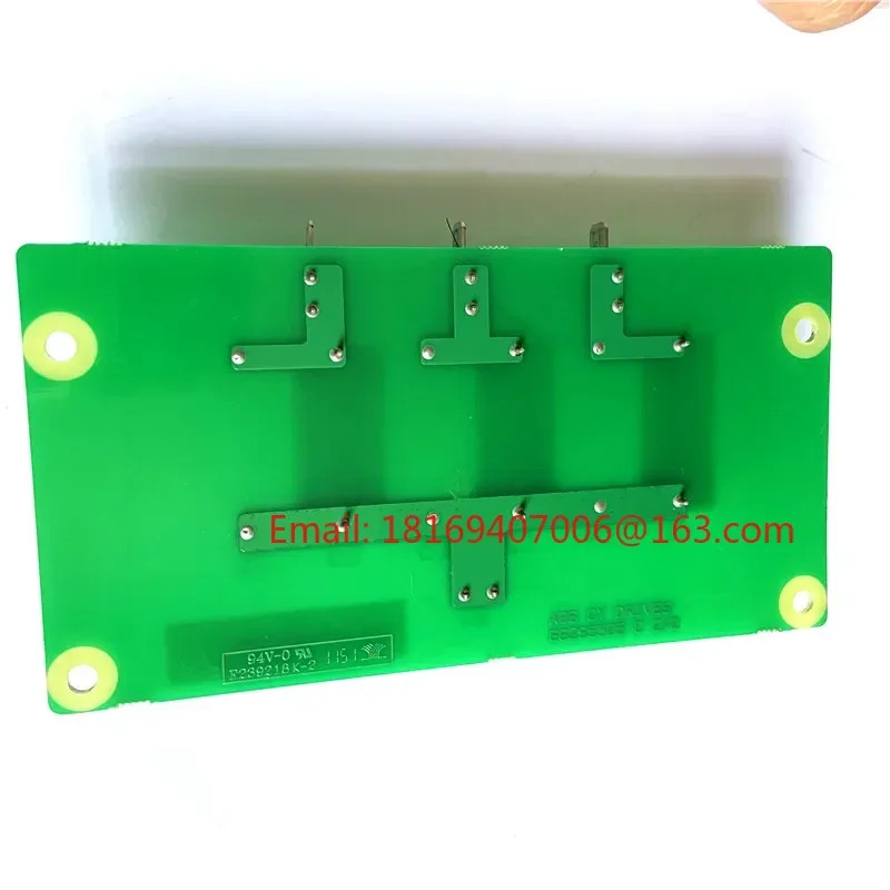 AOFC-02 ABB 68295505 주파수 변환기 다드라이브 필터링 흡수 보드는 다음과 같습니다.